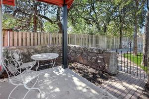 Balkón nebo terasa v ubytování Haydon Cottage