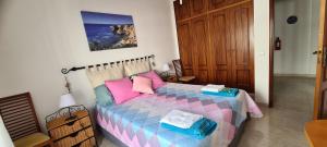 Ένα ή περισσότερα κρεβάτια σε δωμάτιο στο Vilamoura-Quarteira Beaches Apt with pool and sea view