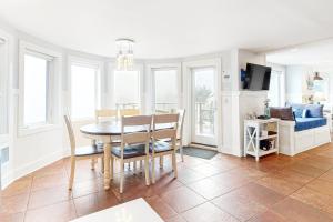 Imagem da galeria de Berni's Ocean View Castle - Home Sweet Homestead em Oceanside