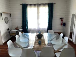 Posezení v ubytování Le Calbanon cilaos + 12 fotografií
