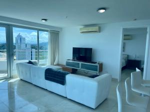 Fotografie z fotogalerie ubytování 17E Beautiful 2-Bedroom Ocean View Apartment v destinaci Playa Bonita Village