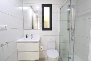 Kúpeľňa v ubytovaní Apartment Infinity Beach, edf Pinada Beach, La Mata, Torrevieja
