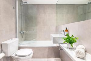 Modern&New Apartment in Palermo - by BueRentals的一间浴室