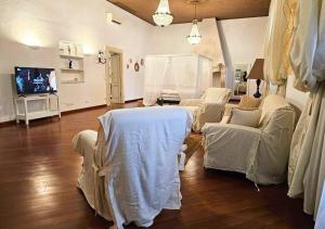 A bed or beds in a room at Apulia Journey - Manzoni 11