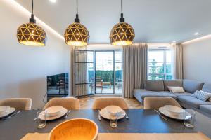 Χώρος καθιστικού στο Prestige by Plaza +16 φωτογραφίες