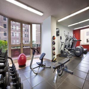 Fitnesscentret og/eller fitnessfaciliteterne på DoubleTree Suites by Hilton Hotel Austin