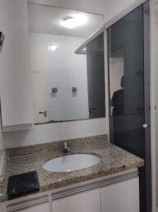 Et badeværelse på Ribeira Guest House