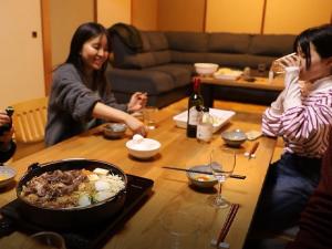 オリーブ農家の家 お泊り忠左衛門 吉野的酒水