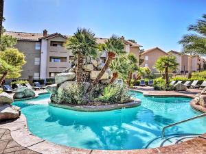 UPGRADED & STYLISH, POOL, HOT TUB, WALK TO STRIP!