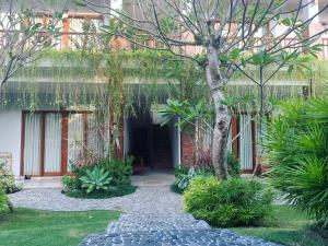 Zahrada ubytování Kakol Homestay