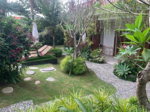 Zahrada ubytování Kakol Homestay
