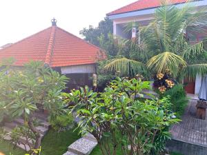 Zahrada ubytování Kakol Homestay