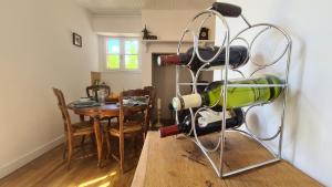 Fotografie z fotogalerie ubytování Cosy Gîte with private pool v destinaci Montferrand-du-Périgord
