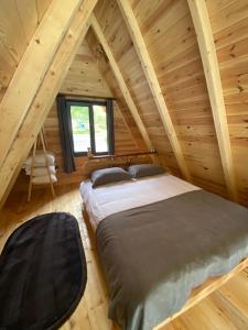 Postel nebo postele na pokoji v ubytování Zenivor Suit Bungalov