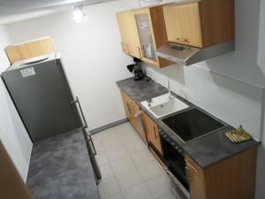 Nice Apartment in Mörfelden tesisinde mutfak veya mini mutfak