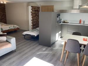 Kuchyň nebo kuchyňský kout v ubytování Ferienwohnung Morgengruss
