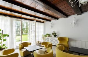 Posezení v ubytování Wasa Historical 1938 Boutique Hotel
