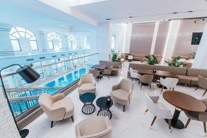 Bazén v ubytování Ark Palace Hotel & SPA nebo v jeho okolí