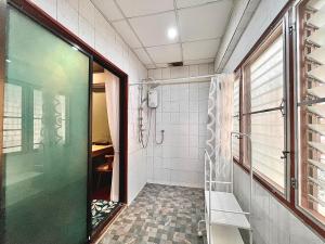 Koupelna v ubytování Windsor Garden House Chiangmai
