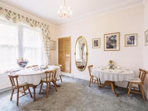 Gallery image of Braemar Guest House in Buxton