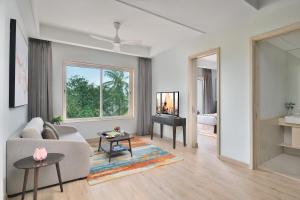 Citadines Arpora Nagoa Goa的休息区