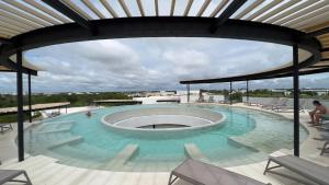 Πισίνα στο ή κοντά στο Oasis of Luxury and Comfort