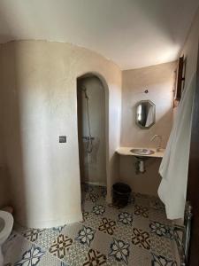 Koupelna v ubytování Tizi Maison d'Hôtes