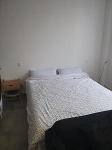 Posteľ alebo postele v izbe v ubytovaní Le Studio Élégance du centre