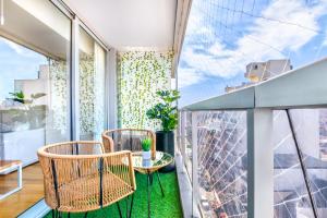 Modern&New Apartment in Palermo - by BueRentals的阳台或露台