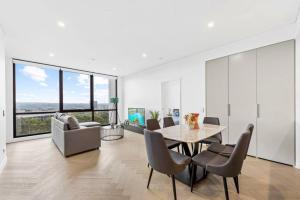 Posezení v ubytování Exquisite High-End Retreat in Macquarie Park + 4 fotografie