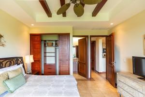 Televisyen dan/atau pusat hiburan di Jobo 1 Luxury Apartment - Reserva Conchal