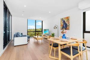 Ruang duduk di Adorable 2B Apt near Macquarie Uni