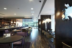 
A restaurant or other place to eat at Rochestown Park Hotel
