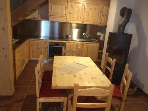 Kuchyň nebo kuchyňský kout v ubytování Osteria Del Centro