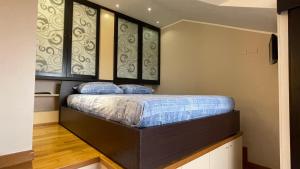 Tempat tidur dalam kamar di Pacy - Park City Home