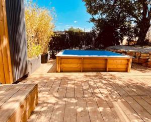 Πισίνα στο ή κοντά στο Tiny LiLouMaCa Cœur Ste Baume +25 φωτογραφίες