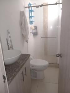 Ένα μπάνιο στο Casa de Andy vacacional Eje Cafetero +19 φωτογραφίες