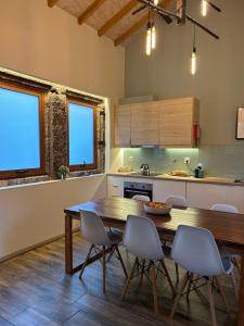 A cozinha ou cozinha compacta de Villa Margaridi