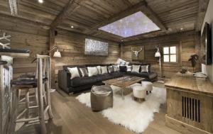 Χώρος καθιστικού στο Les 3 Chalets Courchevel