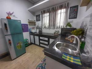 Η κουζίνα ή μικρή κουζίνα στο Villa Vinsanda