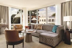 Posezení v ubytování The Ritz-Carlton Georgetown, Washington, D.C.