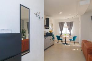 Kuchyňa alebo kuchynka v ubytovaní Apartman Mares 2