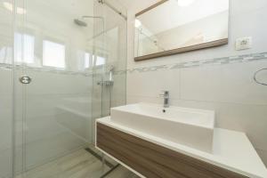 Ein Badezimmer in der Unterkunft Villa Marita 2