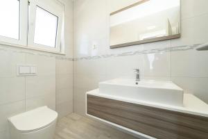 Ein Badezimmer in der Unterkunft Villa Marita 2
