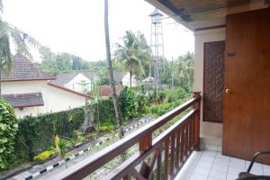 Rõdu või terrass majutusasutuses The Jayakarta Yogyakarta Hotel & Spa