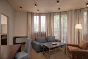 Area soggiorno di Tufenkian Historic Yerevan Hotel