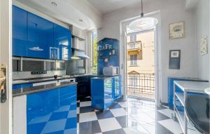Η κουζίνα ή μικρή κουζίνα στο Pet Friendly Apartment In Genova
