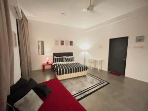Postel nebo postele na pokoji v ubytování Immense Studio EmpireDamansara/WiFi/Netflix