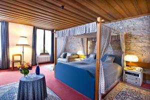 Postel nebo postele na pokoji v ubytování Hotel guter Hirte