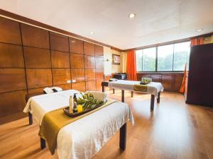 Postel nebo postele na pokoji v ubytování Miramar Hotel + 37 fotografií
